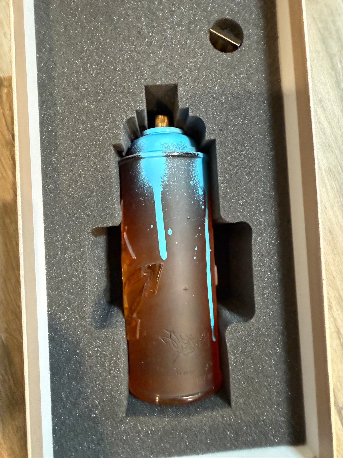 Daum France Kongo With Love Crystal Spray Can Sculpture New Box 05670-2