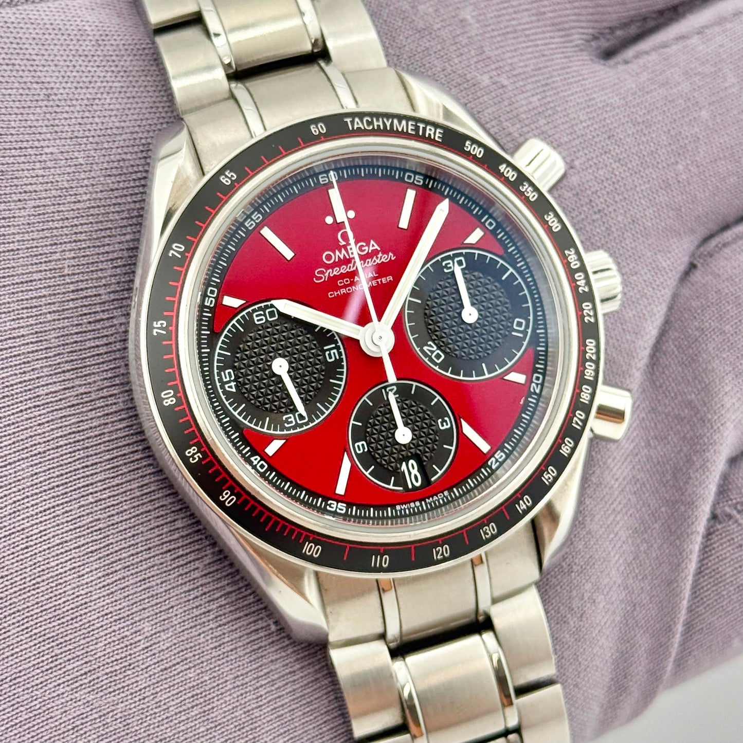 Omega Speedmaster Racing 40mm Red Dial Chrono Men's Watch 326.30.40.50.11.001