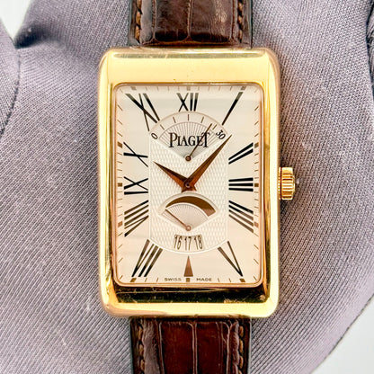 Piaget Rectangle à l'Ancienne XL 31x46mm 18K Yellow Gold Men's Watch P10076