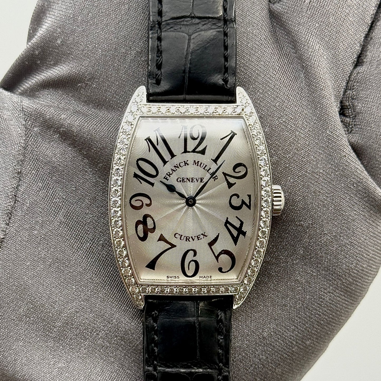 Franck Muller Curvex Quartz 31x36mm Diamond Bezel Ladies Watch 2852 QZ DP