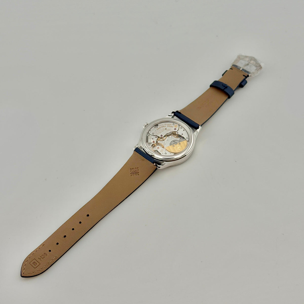 Patek Philippe Calatrava 18k White Gold Auto 35mm Ladies Watch 4997/200G-001