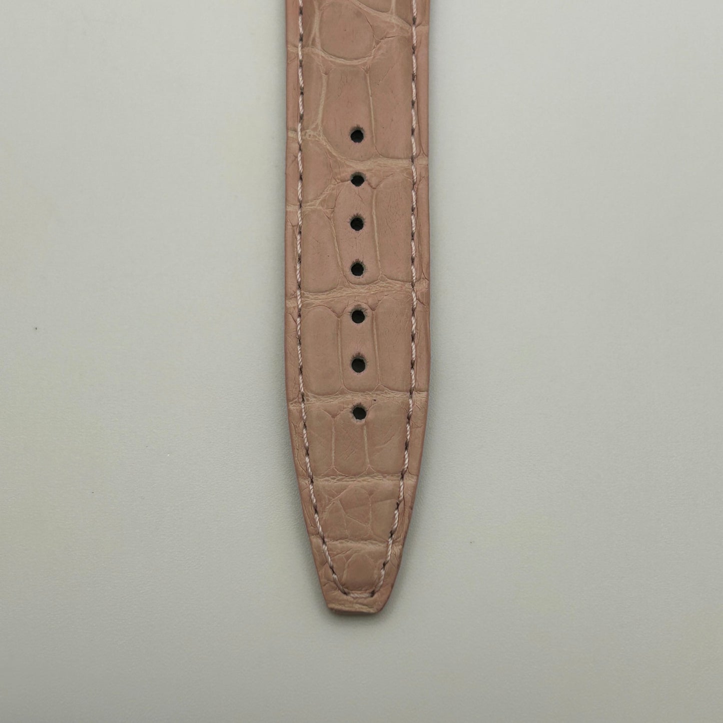 Corum Trapeze Pink MOP Dial 38mmx36mm Quartz Ladies Watch 106.404.47/0008 PM52