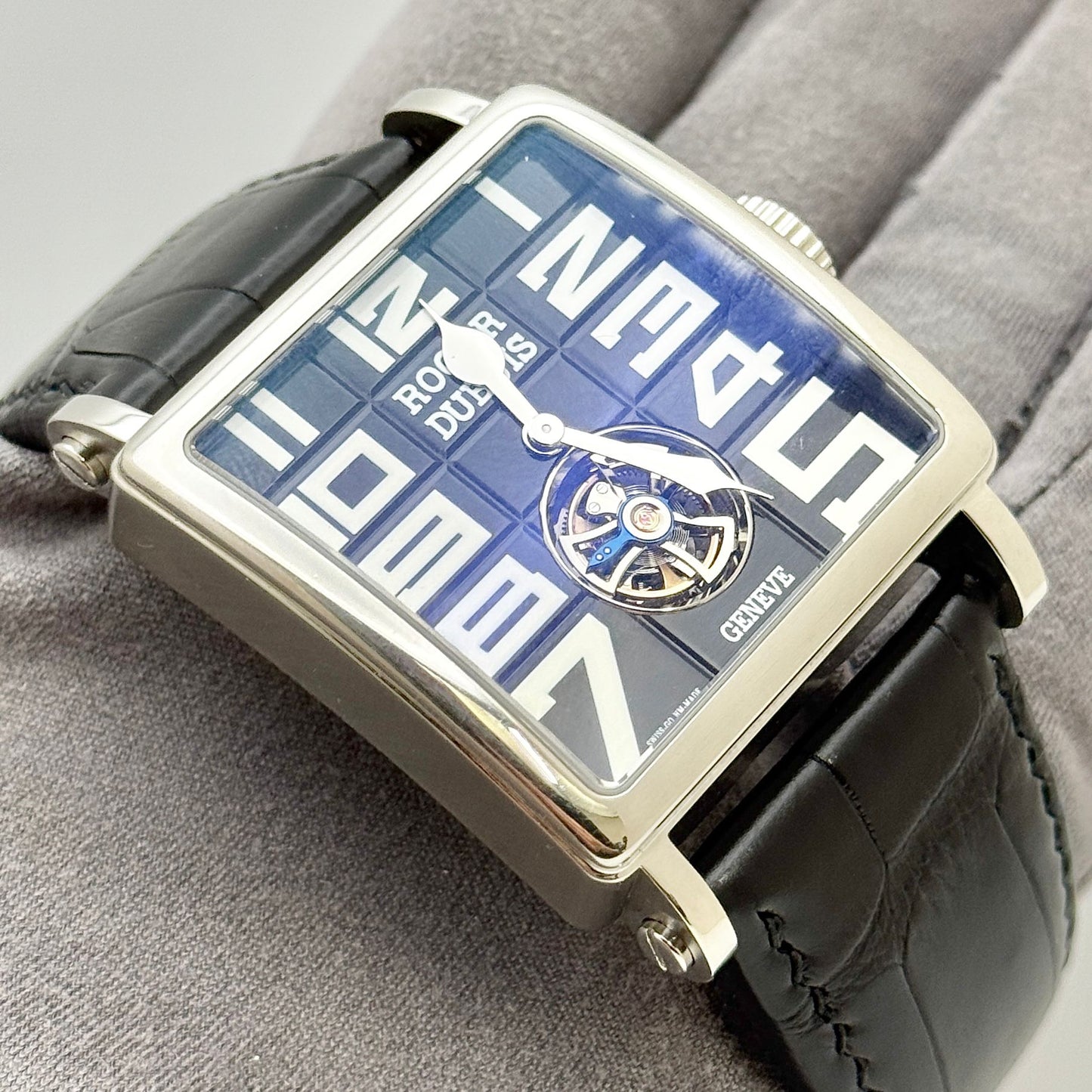 Roger Dubuis Golden Square 37x49mm Auto Tourbillon Men's Watch  G37 09 9 GC09.61