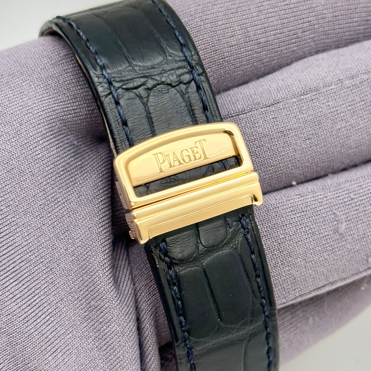 Piaget Emperador Black Tie 18k Rose Gold 30x45mm Automatic Men's Watch G0A33062